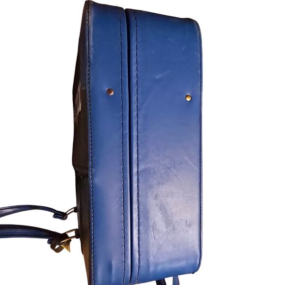 Vintage 70's Adidas traveling suitcase - Picture 11 of 16